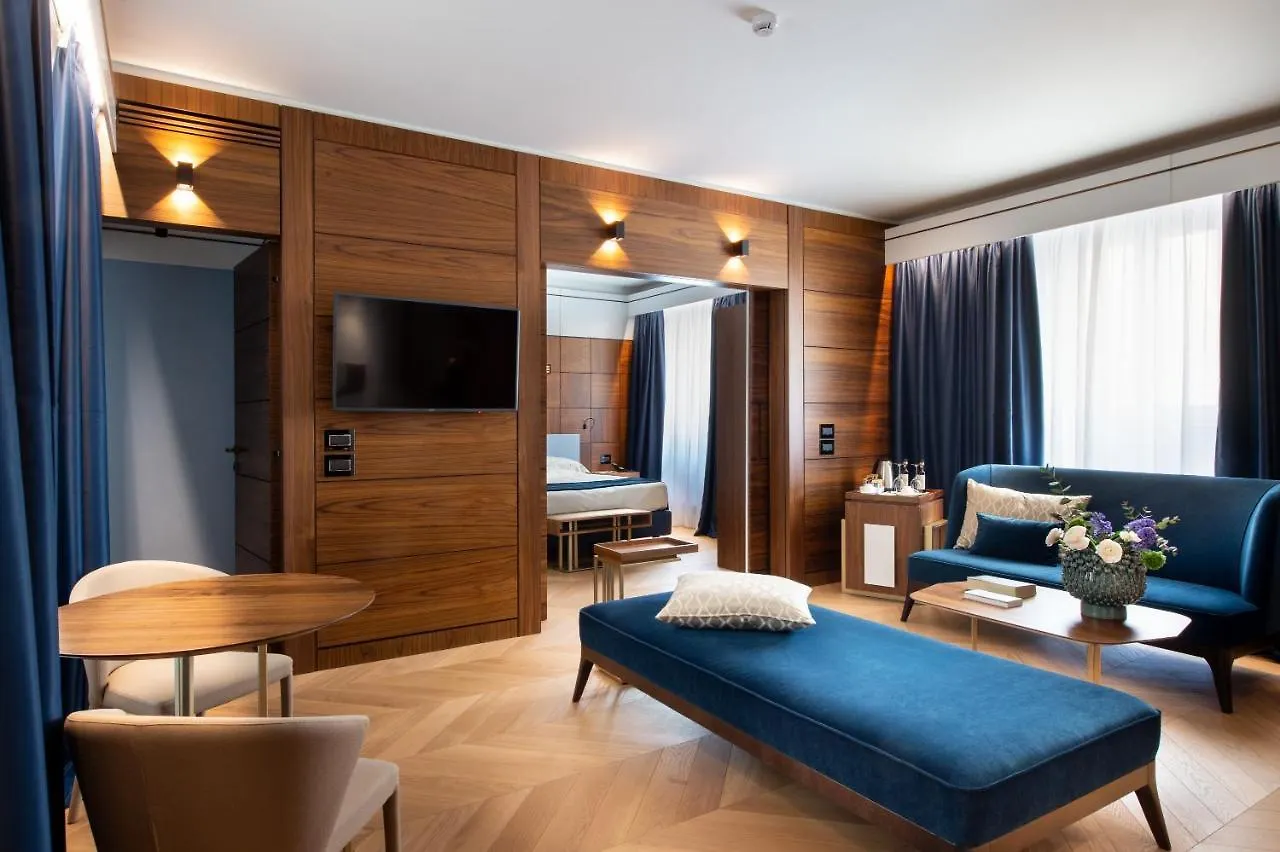 Hotel Degli Orafi Florens 4*,